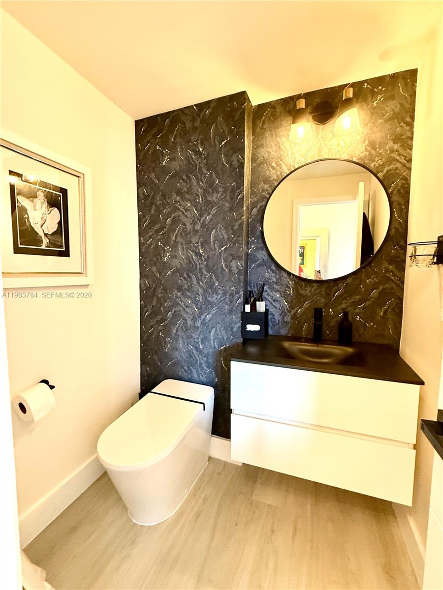 CLEARVIEW TOWERS CONDO - Residential