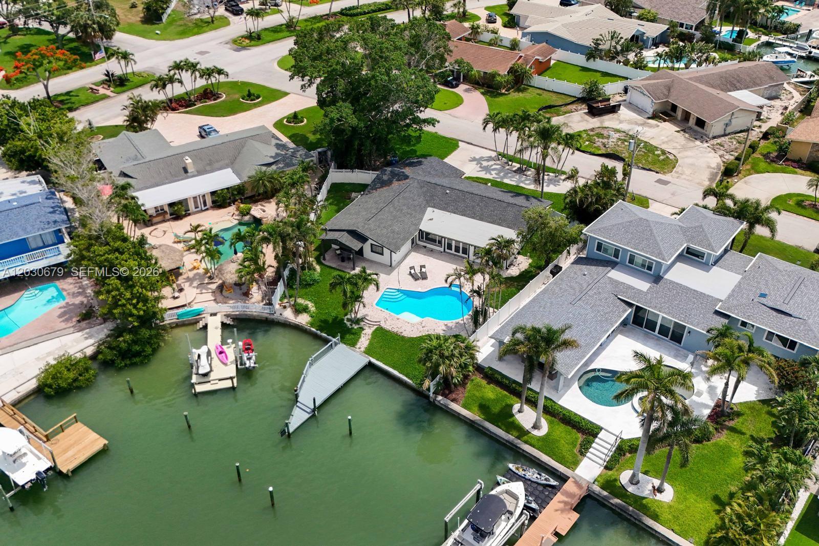 YACHT CLUB ESTATES - Residential