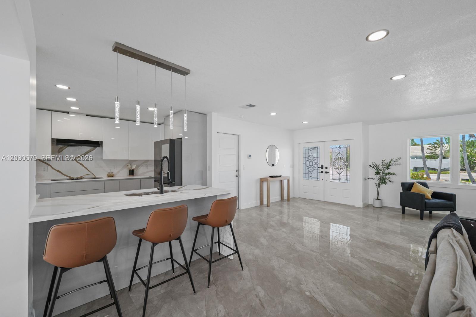 YACHT CLUB ESTATES - Residential