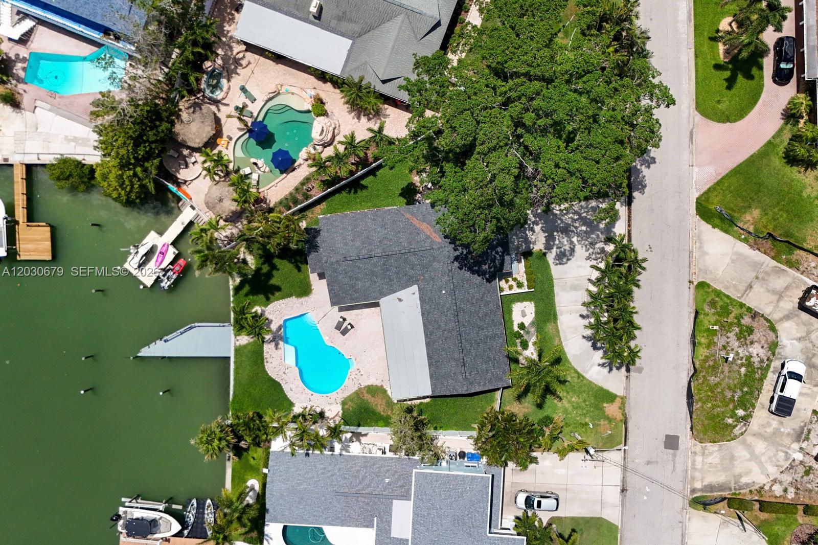 YACHT CLUB ESTATES - Residential