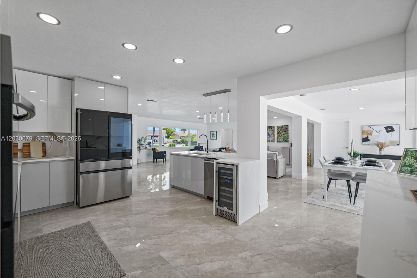 YACHT CLUB ESTATES - Residential