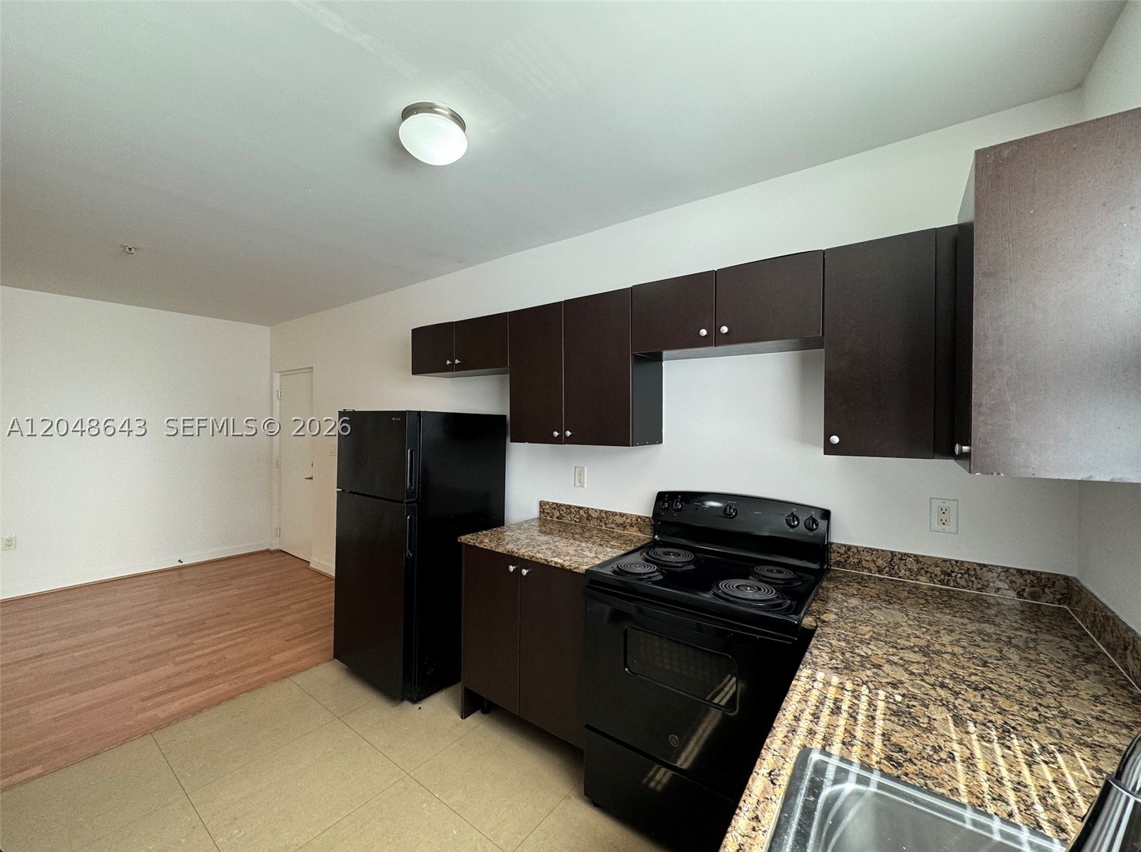 NORTH GATE - Residential Lease