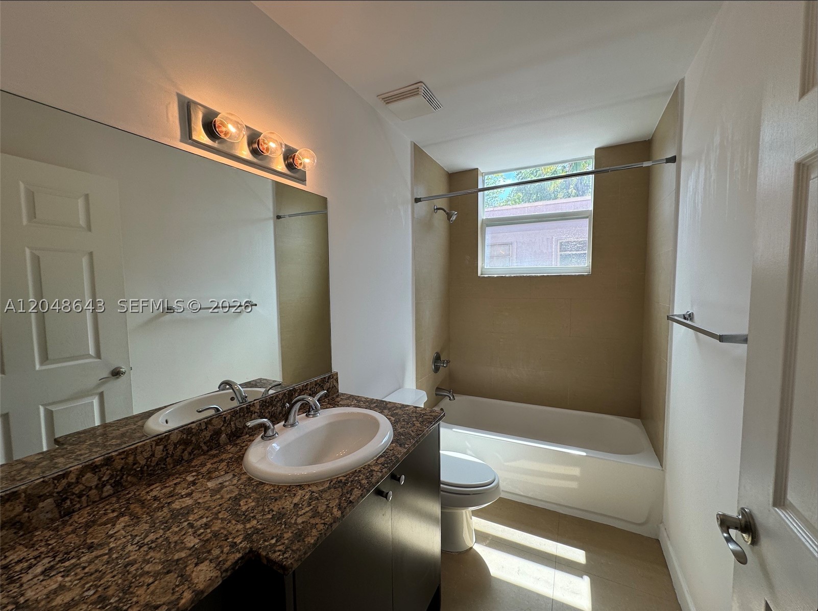 NORTH GATE - Residential Lease