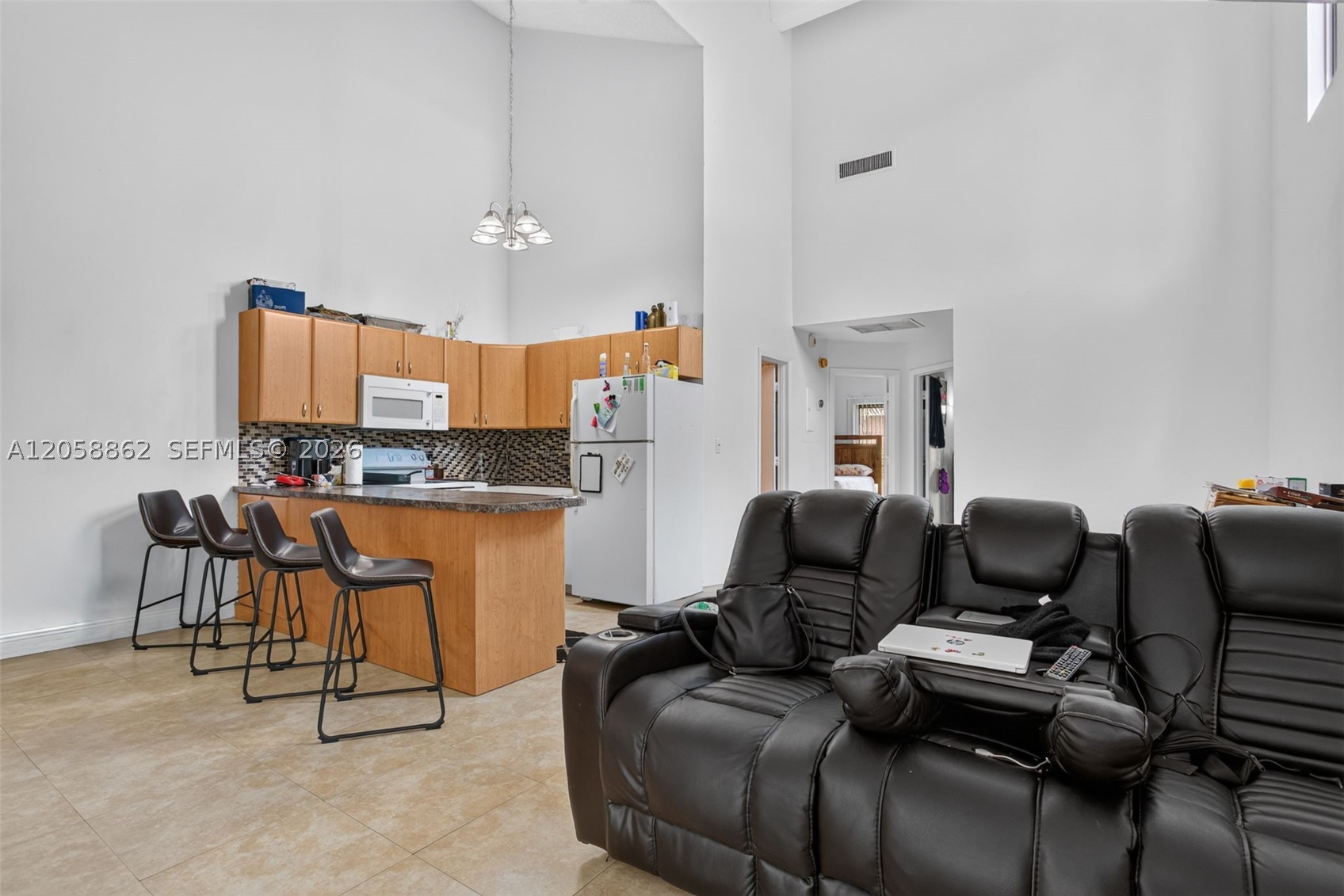ORCHARD LAKE TOWN HOUSES - Residential
