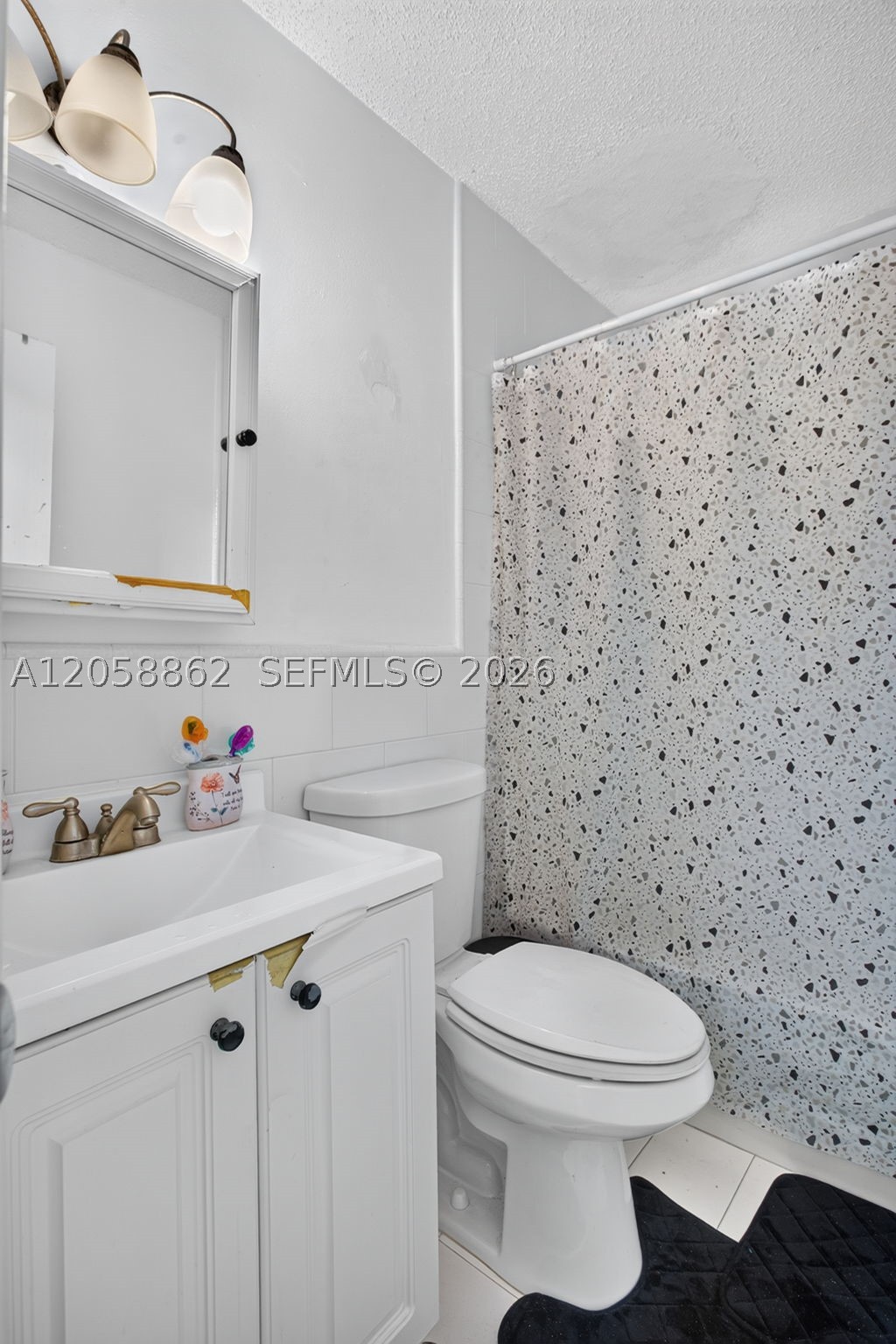 ORCHARD LAKE TOWN HOUSES - Residential