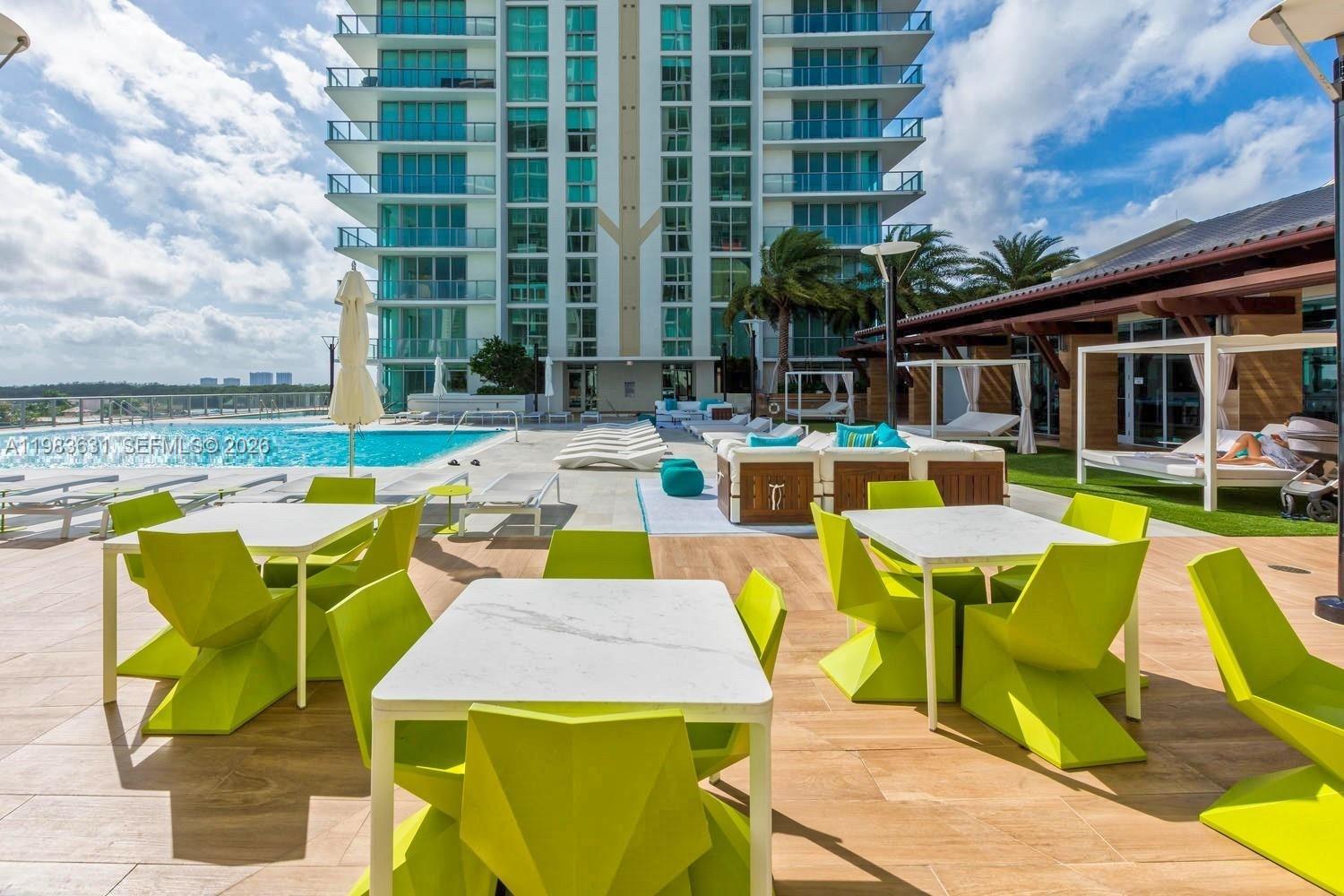 PARQUE TOWERS CONDO - Residential