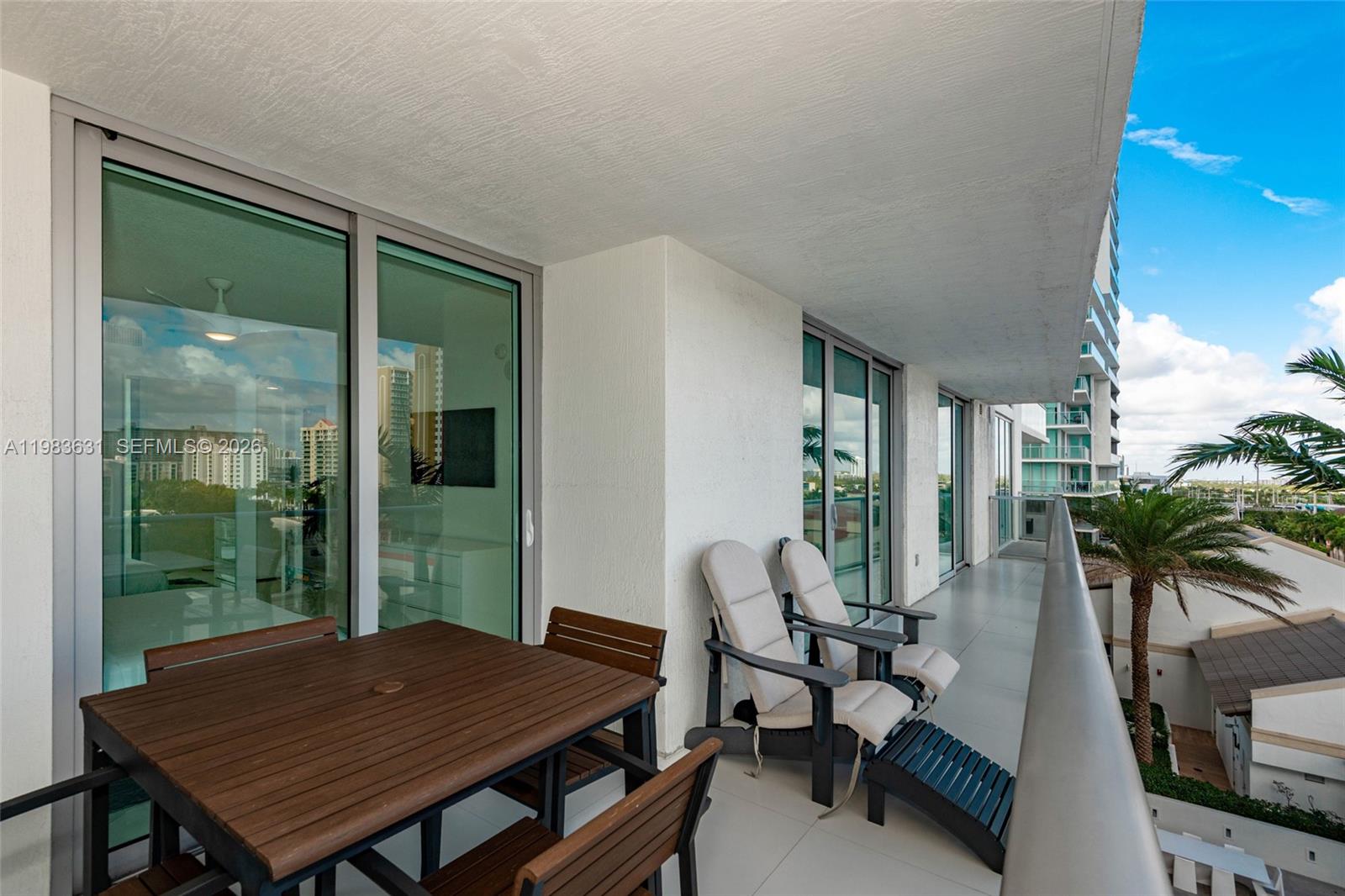 PARQUE TOWERS CONDO - Residential