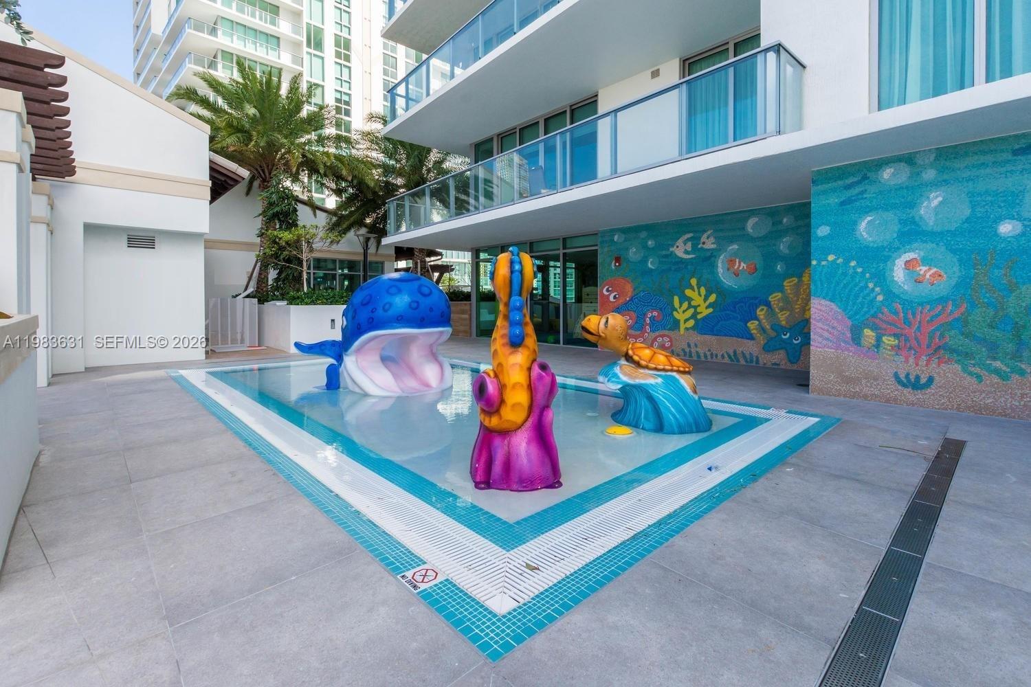 PARQUE TOWERS CONDO - Residential