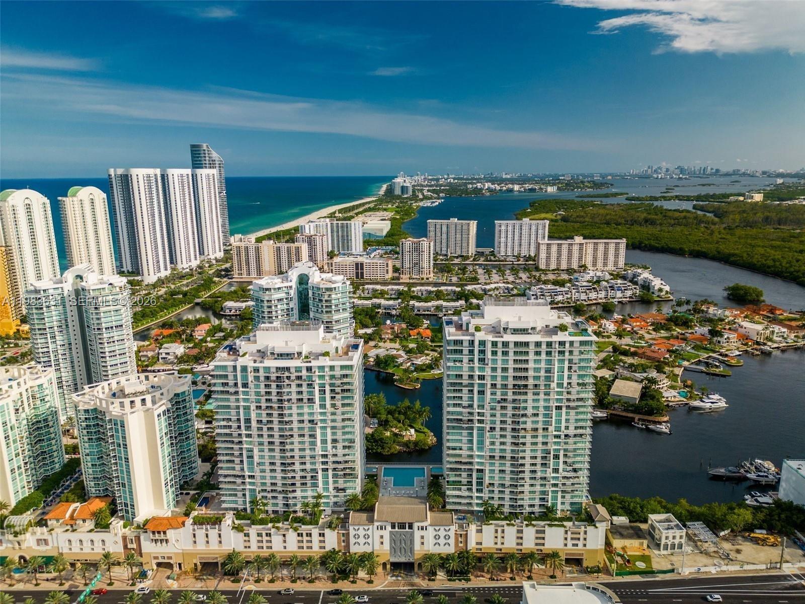 PARQUE TOWERS CONDO - Residential