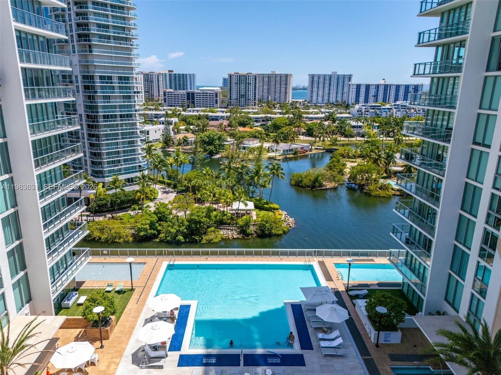 PARQUE TOWERS CONDO - Residential