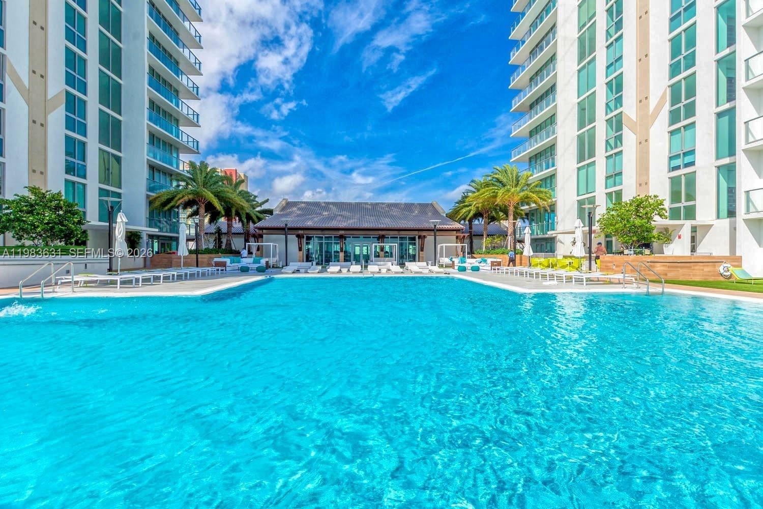 PARQUE TOWERS CONDO - Residential