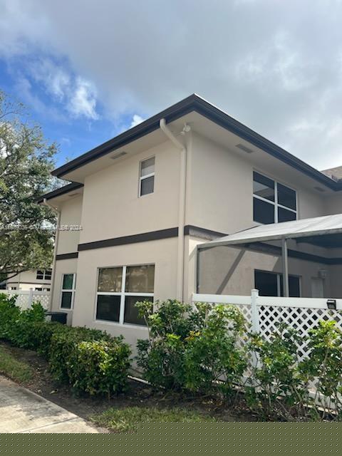 STAMFORD AT ROYAL PALM BE - Residential