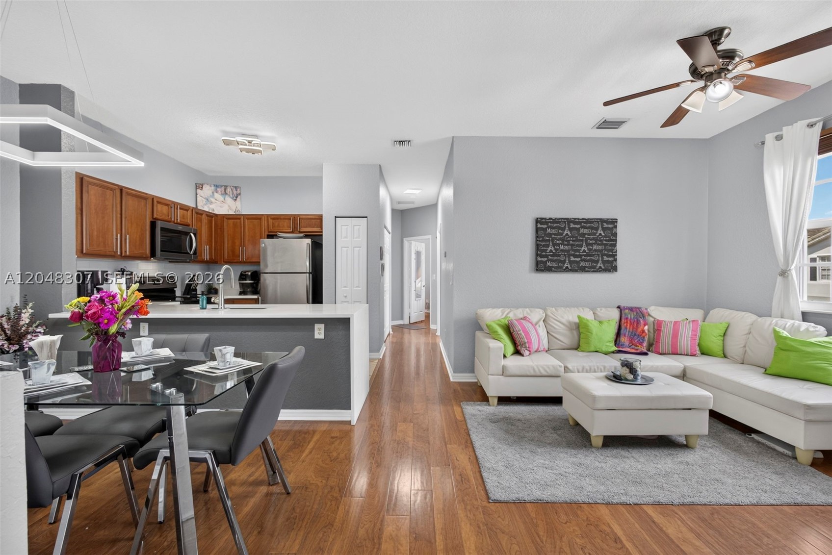 MAGNOLIA BAY CONDOMIMIUM - Residential