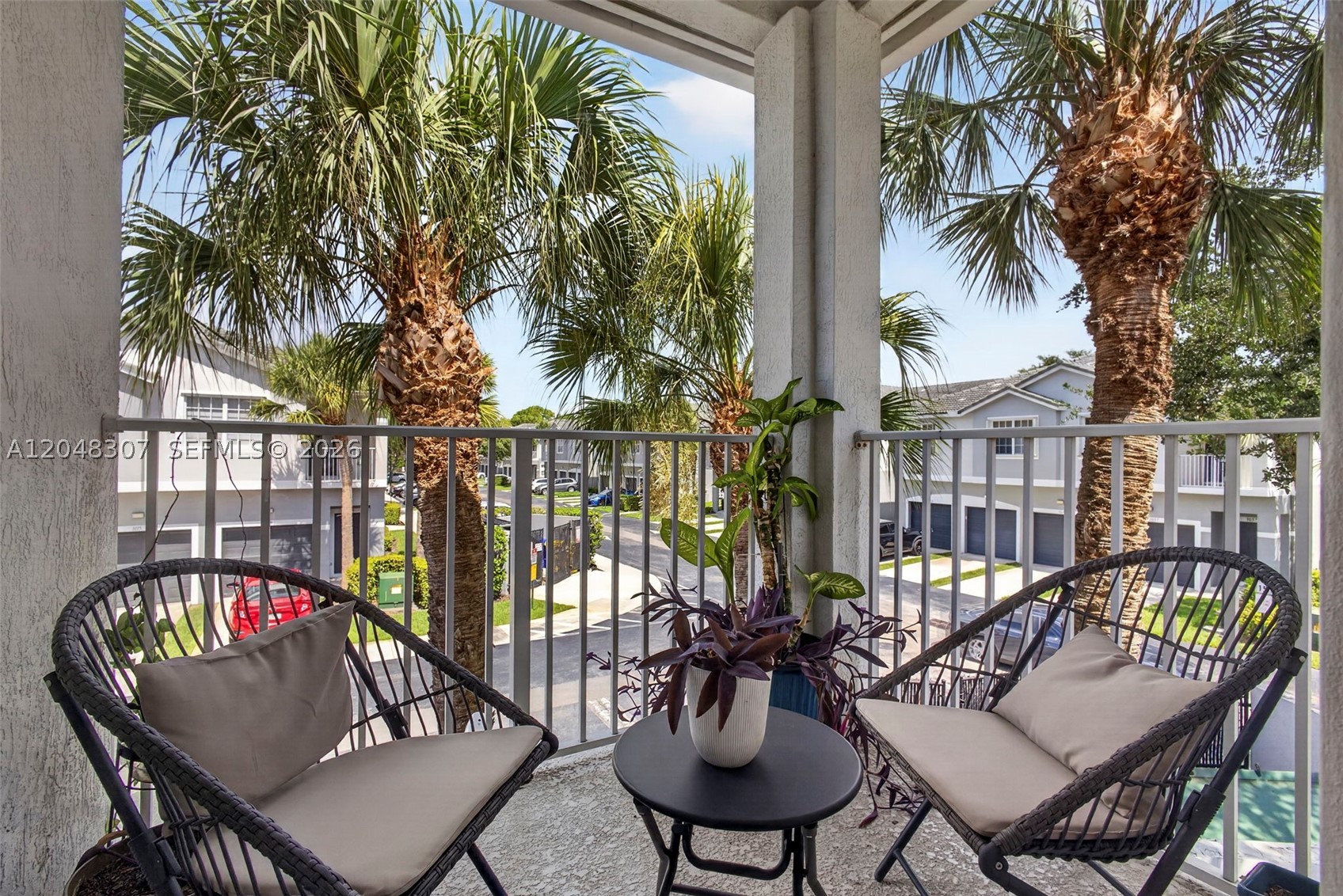 MAGNOLIA BAY CONDOMIMIUM - Residential