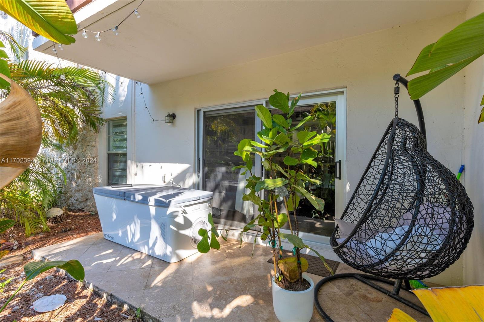 DADELAND CAPRI CONDO - Residential Lease