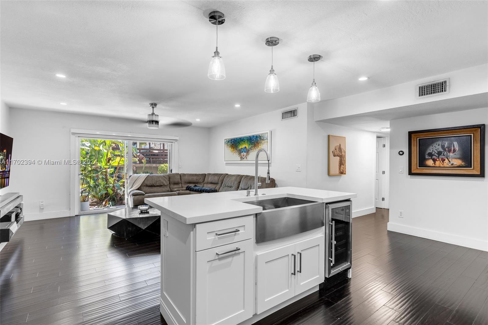 DADELAND CAPRI CONDO - Residential Lease