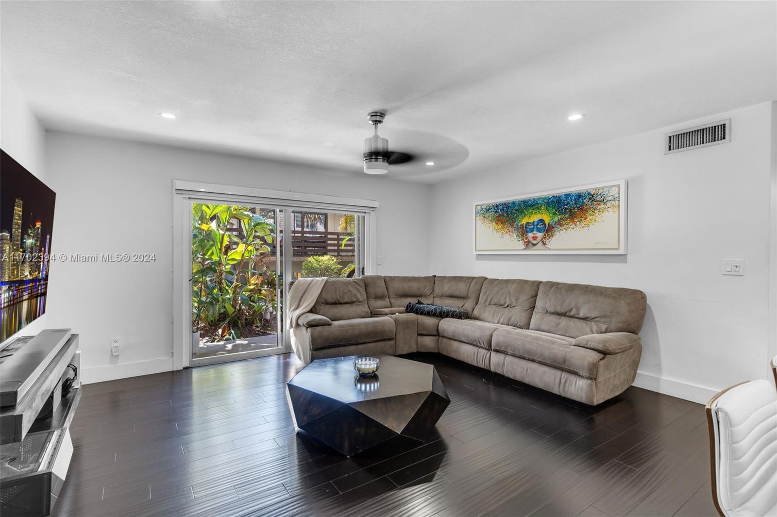DADELAND CAPRI CONDO - Residential Lease