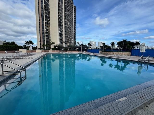 CORONADO CONDO- TOWER II - Residential
