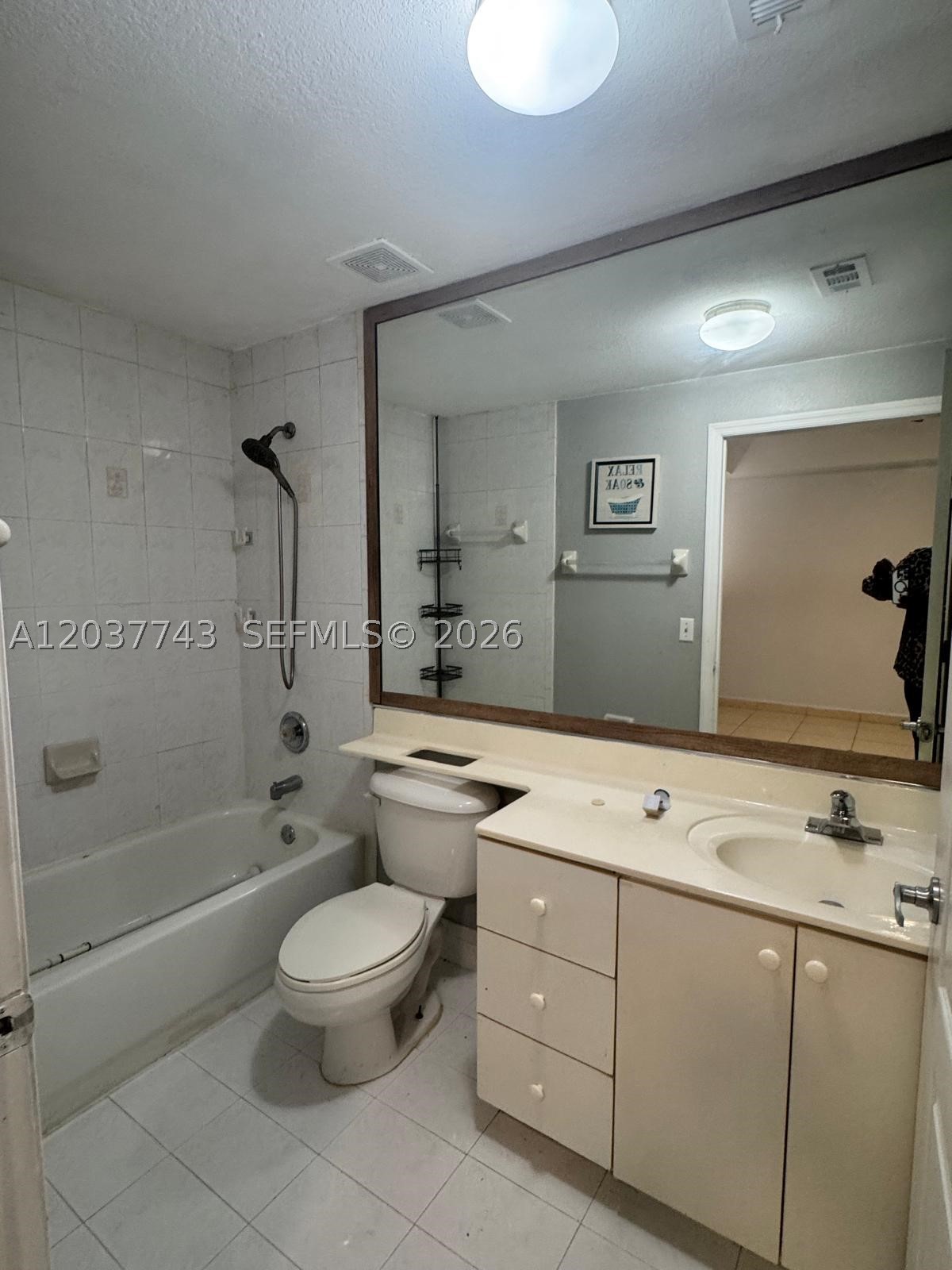 LILANDIA ESTATES CONDO - Residential Lease
