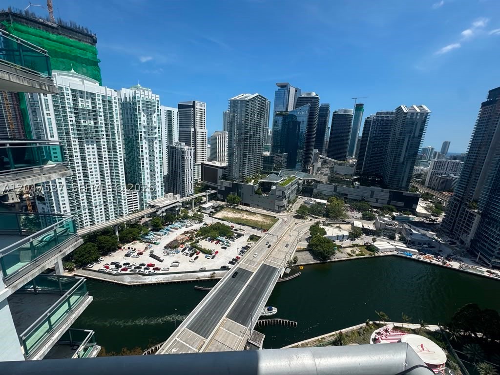 WIND CONDO - Residential Lease