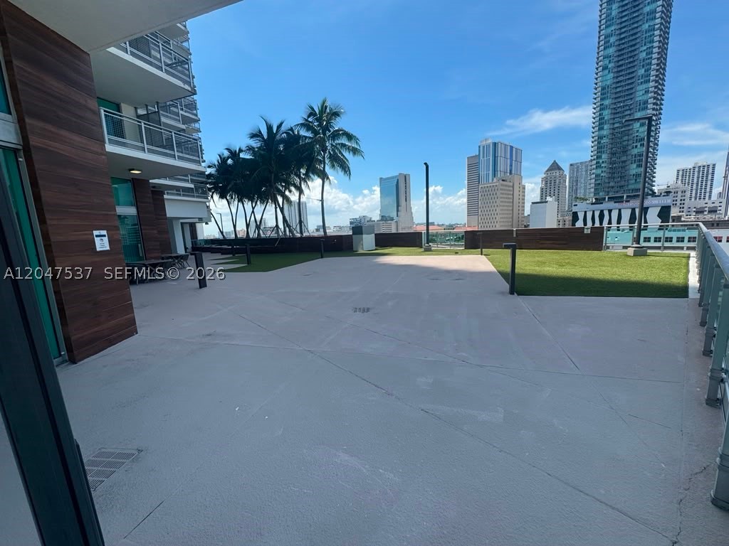 WIND CONDO - Residential Lease
