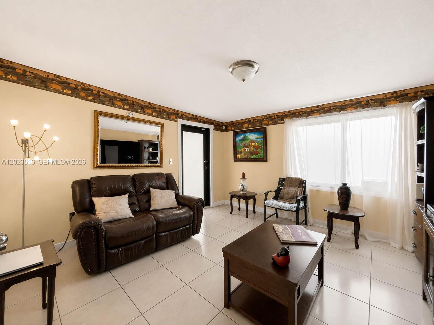 EL PRADO BY THE LAKE - Residential
