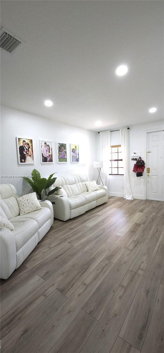BAYWINDS OF IBIZA - Residential