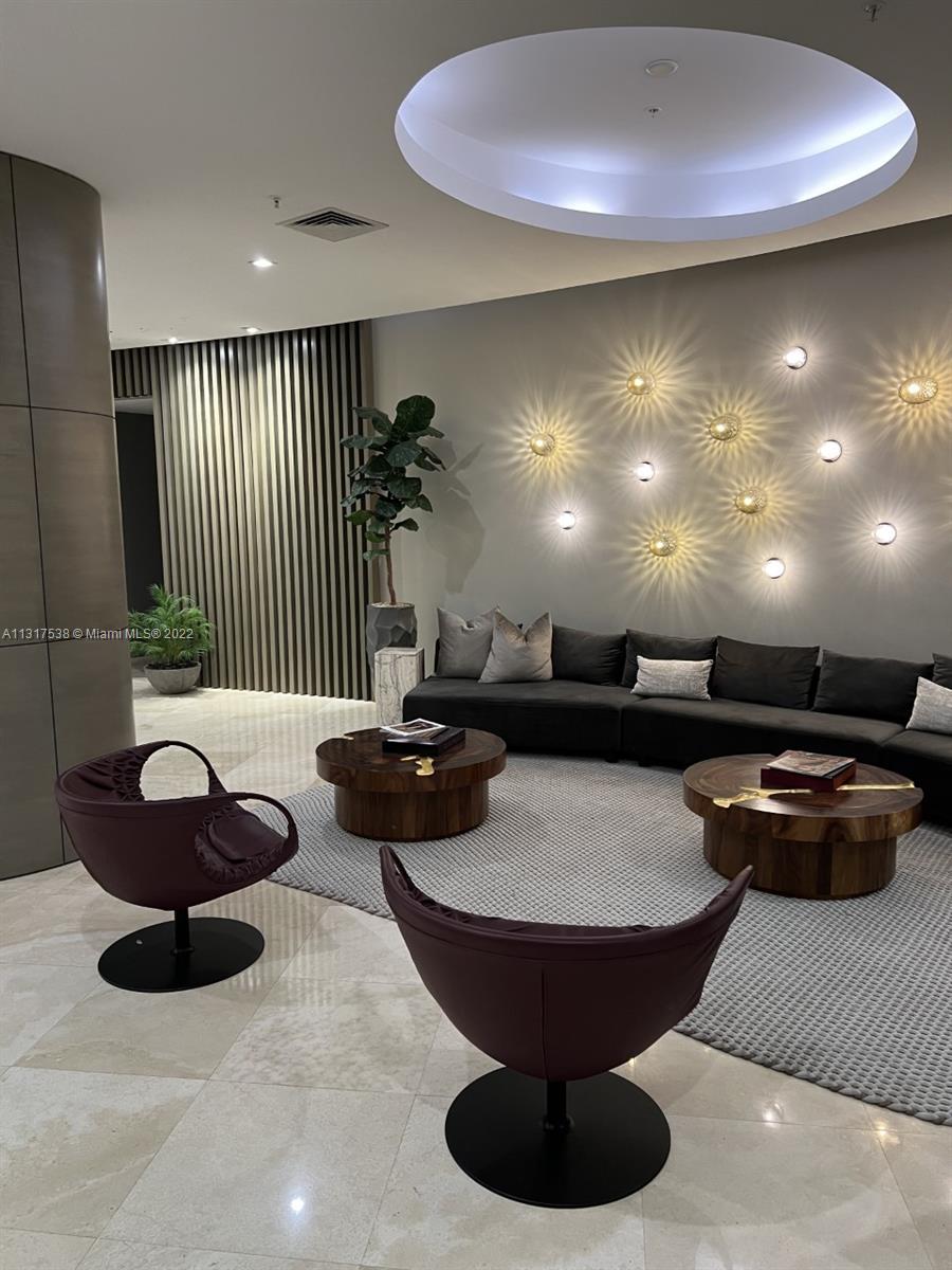 HARBOUR HOUSE - Residential