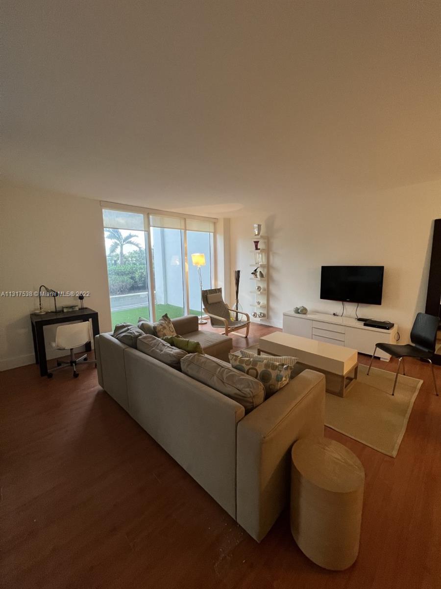 HARBOUR HOUSE - Residential