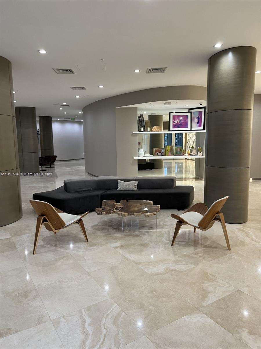 HARBOUR HOUSE - Residential