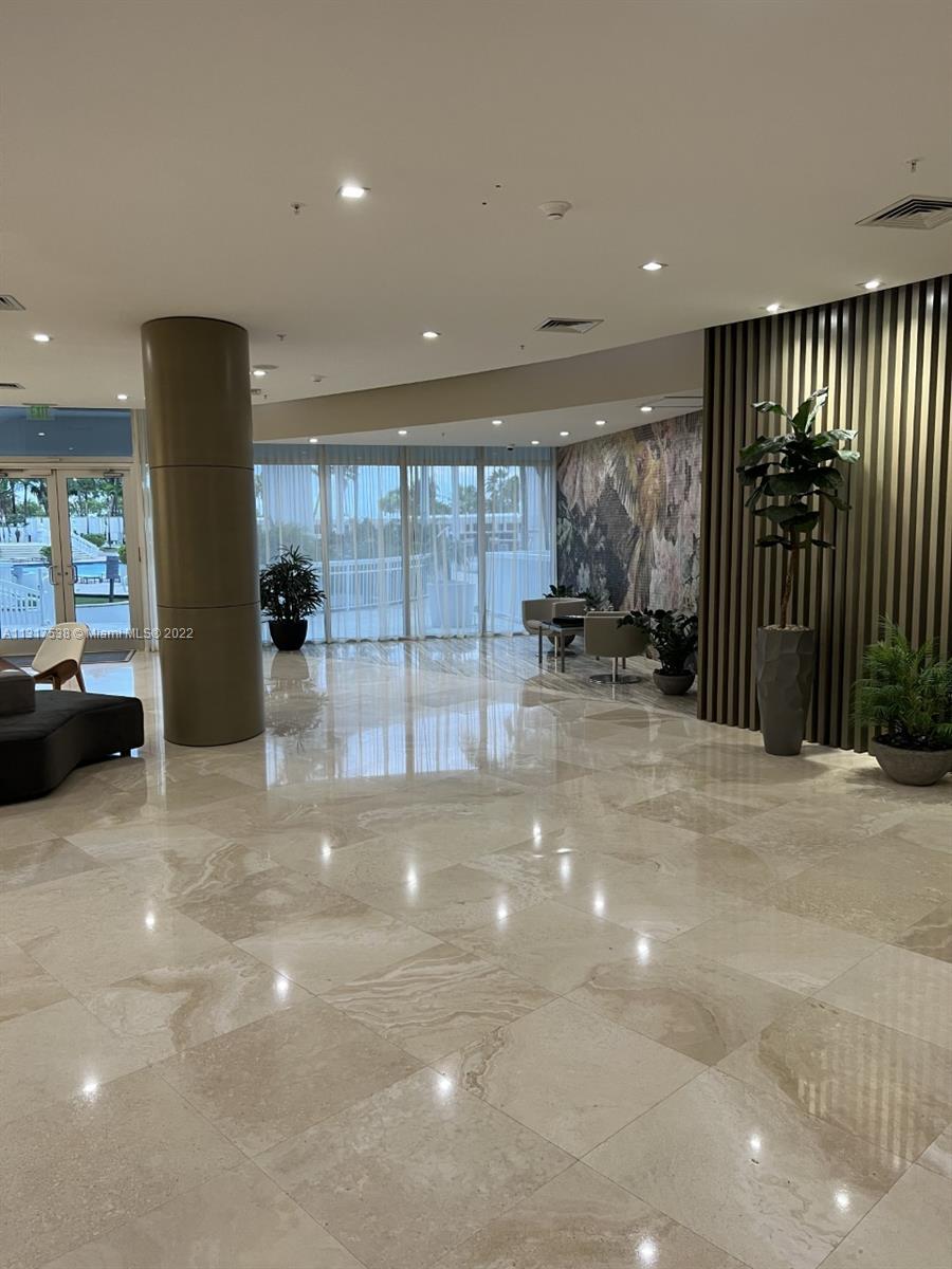 HARBOUR HOUSE - Residential