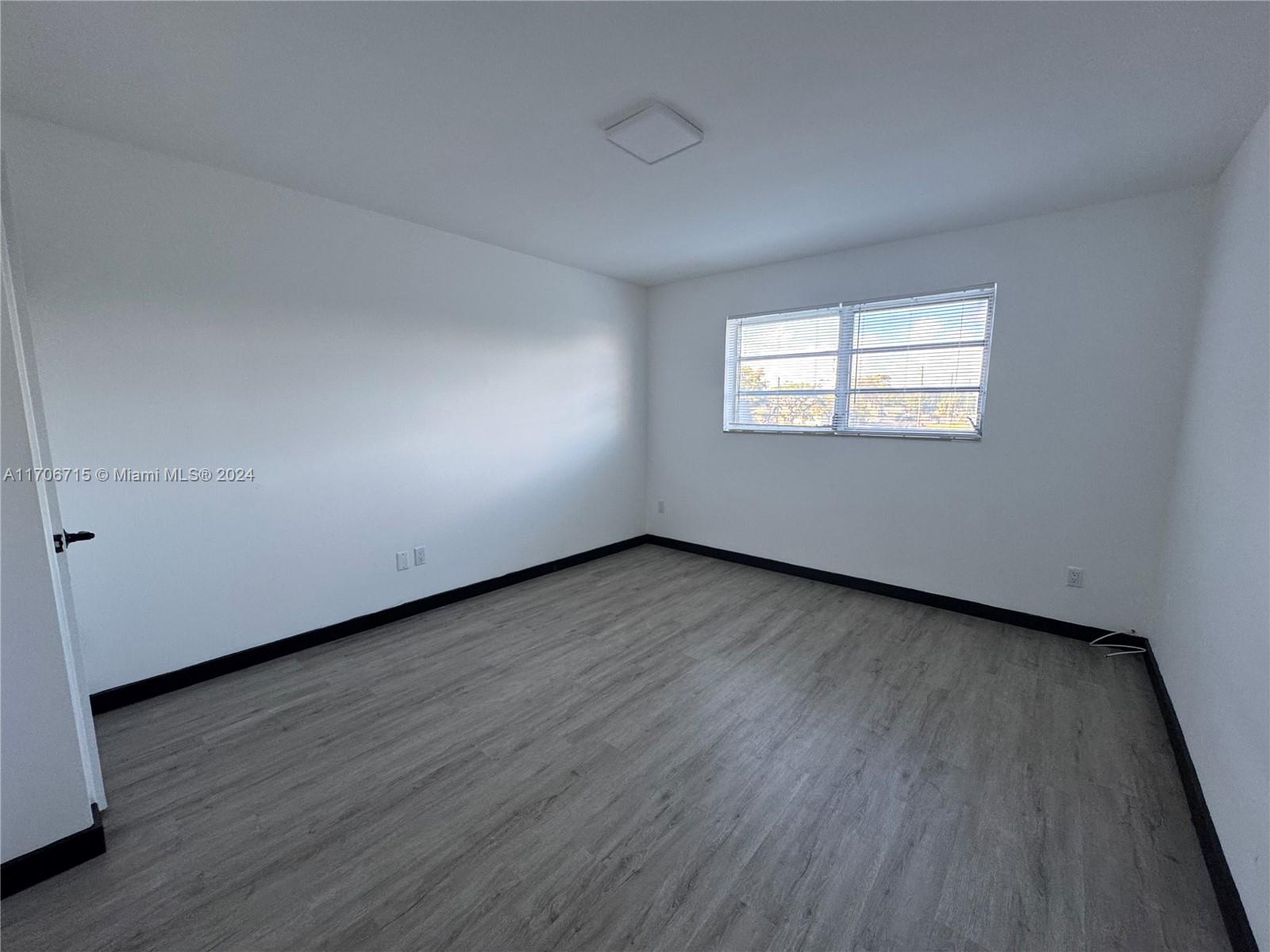 HALLANDALE PARK - Residential Lease