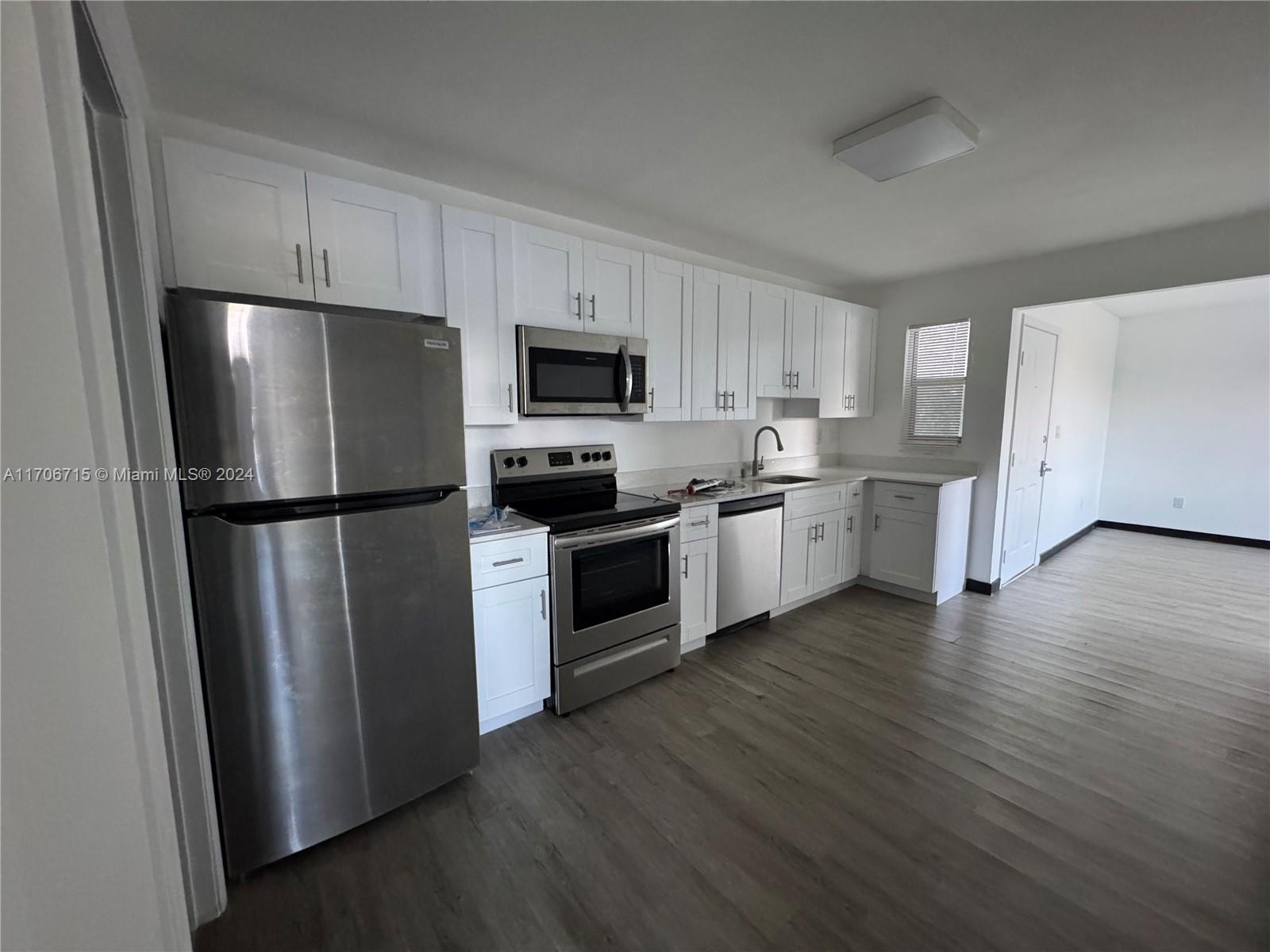 HALLANDALE PARK - Residential Lease