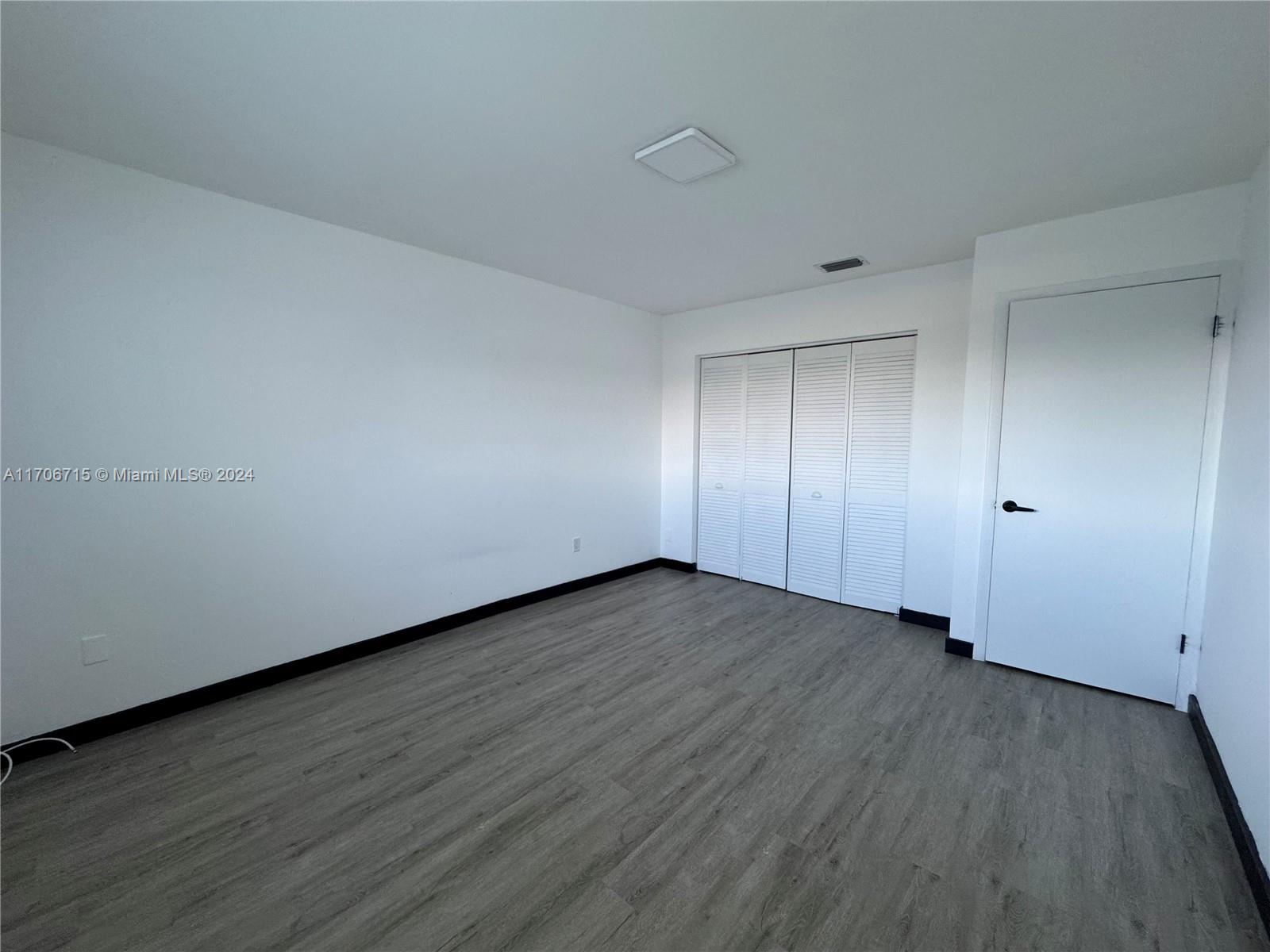 HALLANDALE PARK - Residential Lease