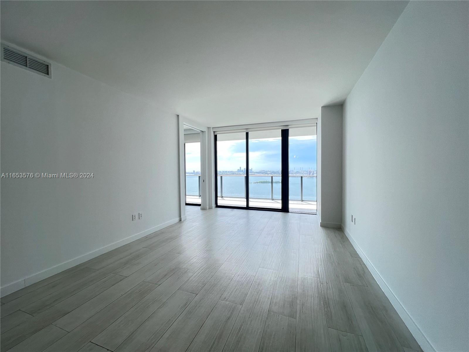PARAISO BAY CONDO - Residential Lease