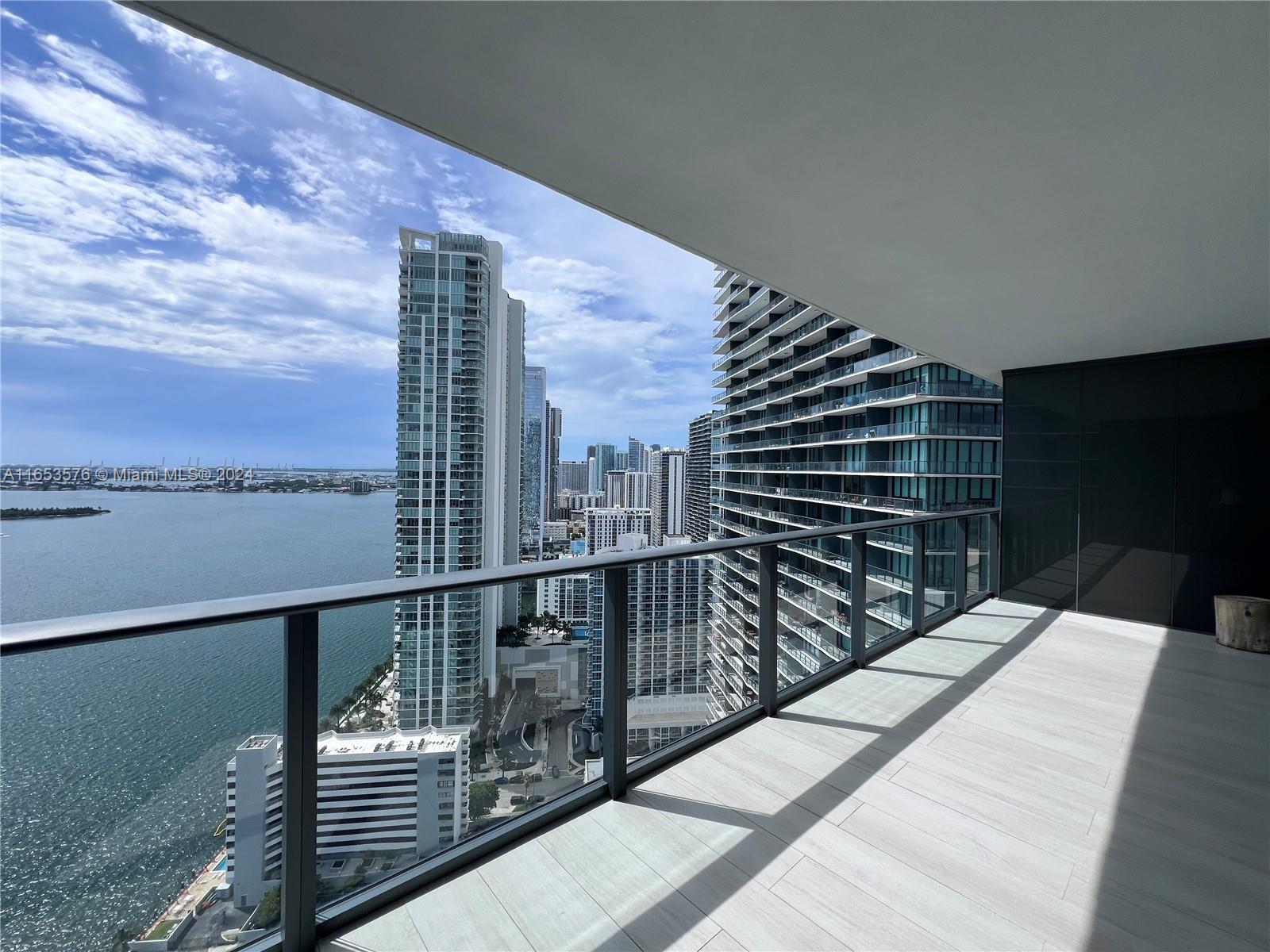 PARAISO BAY CONDO - Residential Lease