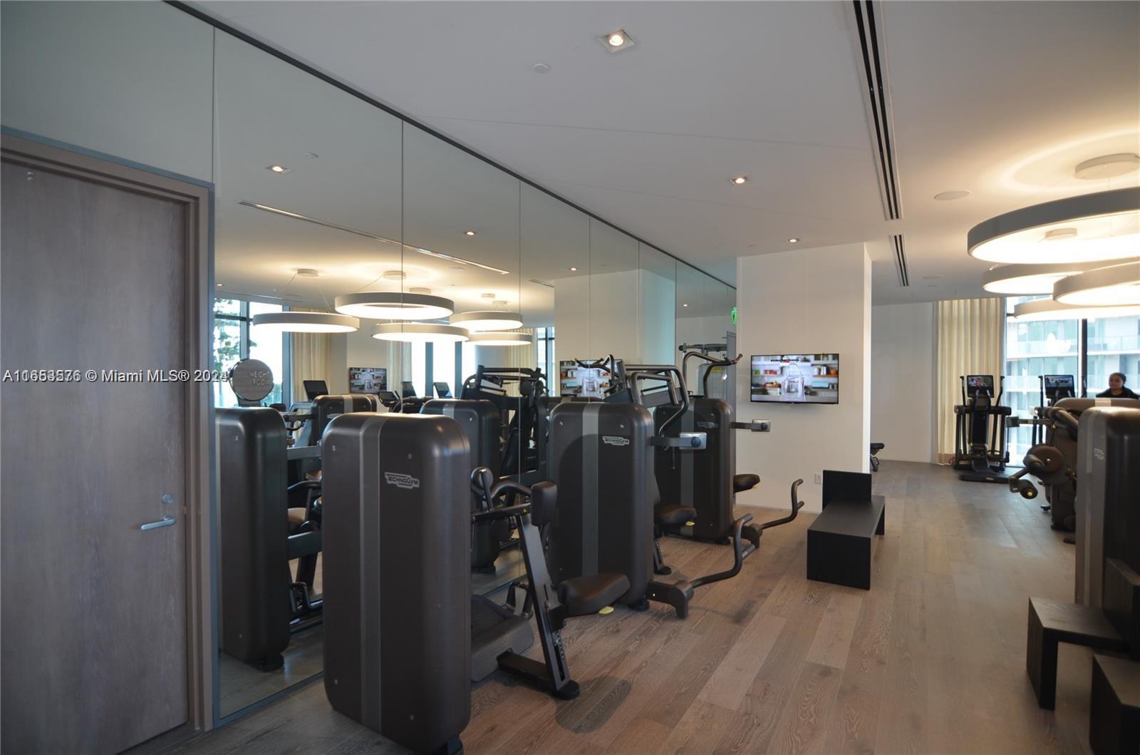 PARAISO BAY CONDO - Residential Lease