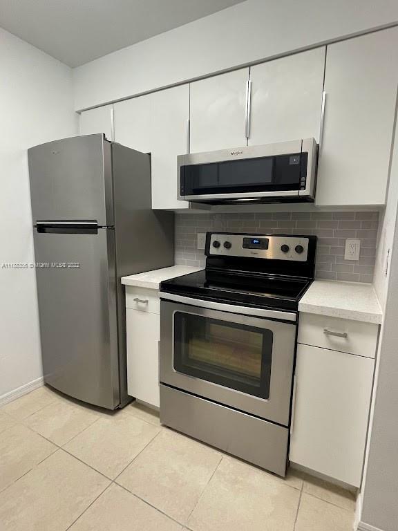 Really nicely done unit features stainless steel appliances, quartz countertops with spacious overhang and waterfall, new plumbing valves and kitchen faucet, LED lighting through the apartment, black mate locks and fixtures give this unit a very modern look, tile flooring, microwave, washer and dryer. To complete the pluses of this property this rental includes water, sewer, trash, cable TV, and internet. Community features, gym, pool, racquetball court, and much more. Pets are allowed with a pet fee as per community there are some breed restrictions. Credit score must be over 690 as per board of directors.
