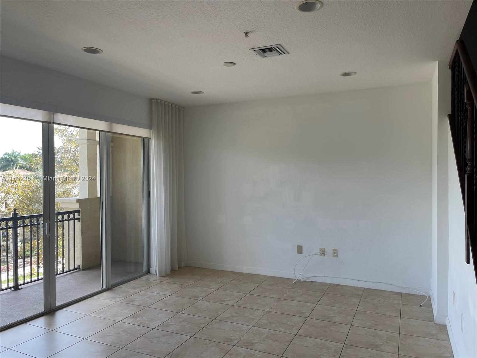 ARTESIA - Residential Lease
