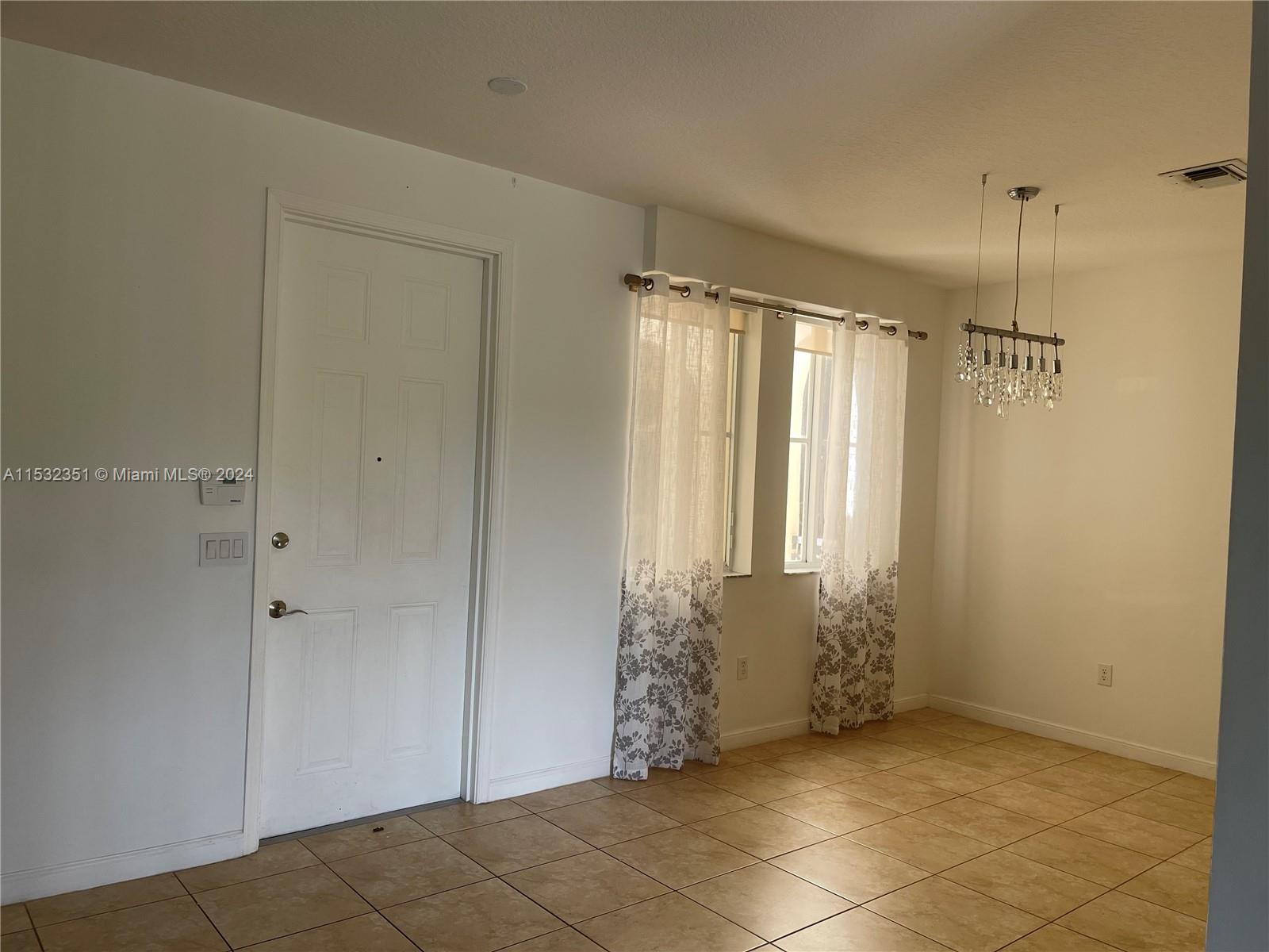 ARTESIA - Residential Lease