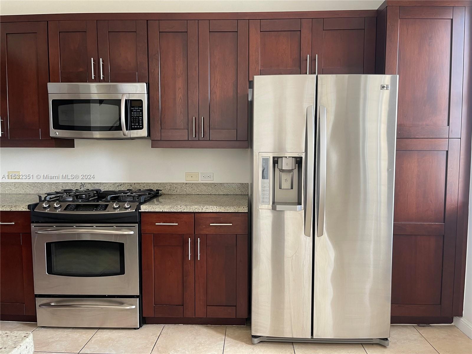 ARTESIA - Residential Lease