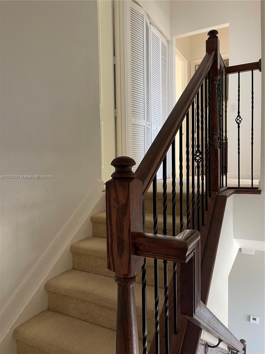 ARTESIA - Residential Lease