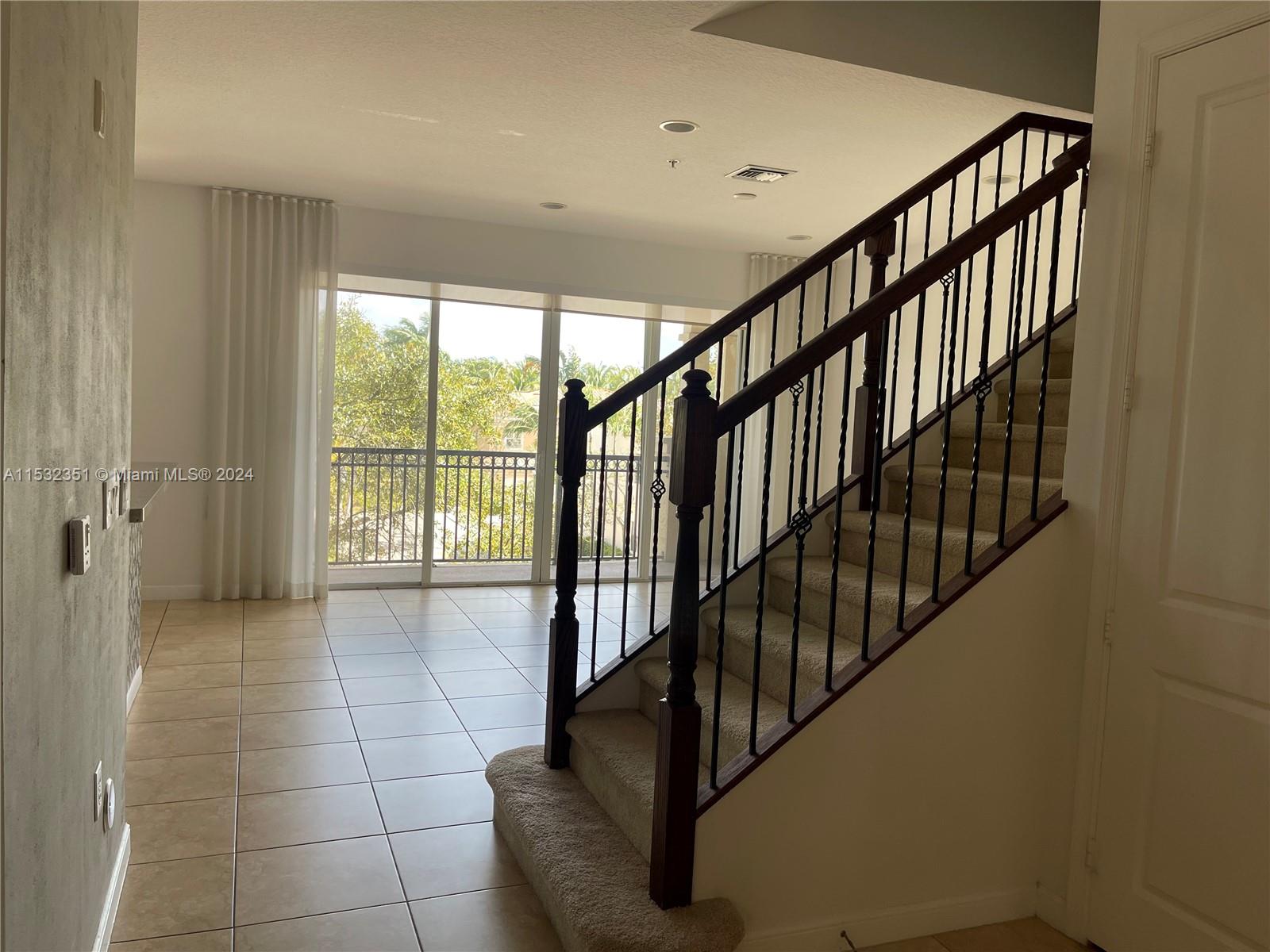 ARTESIA - Residential Lease