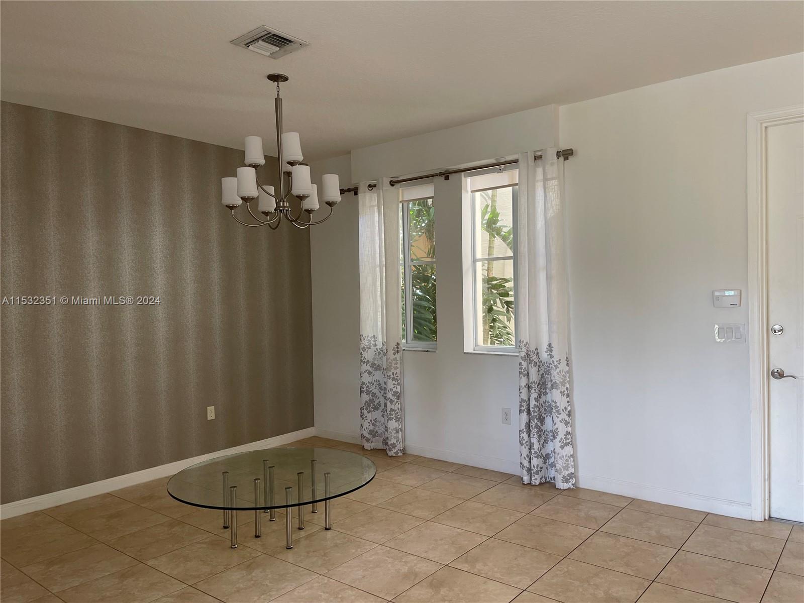 ARTESIA - Residential Lease