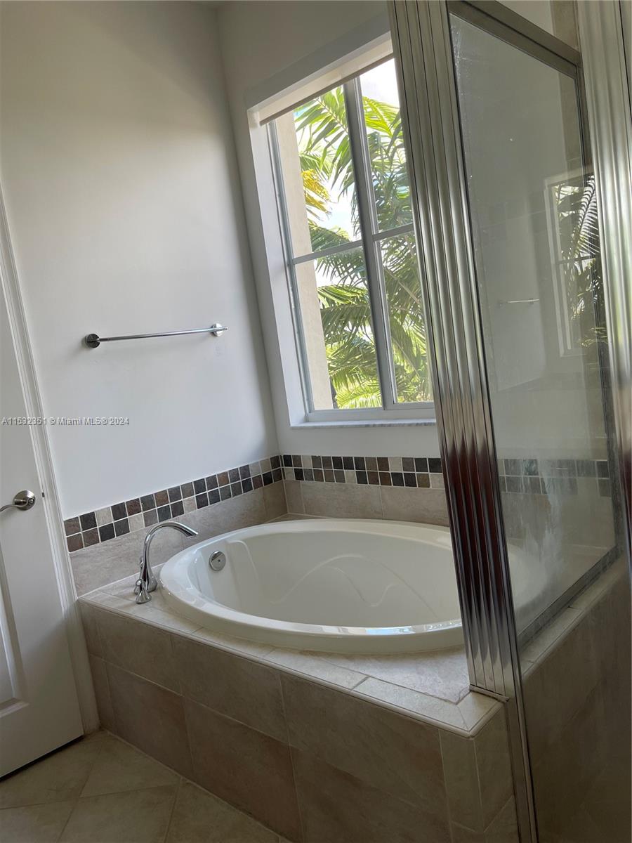 ARTESIA - Residential Lease