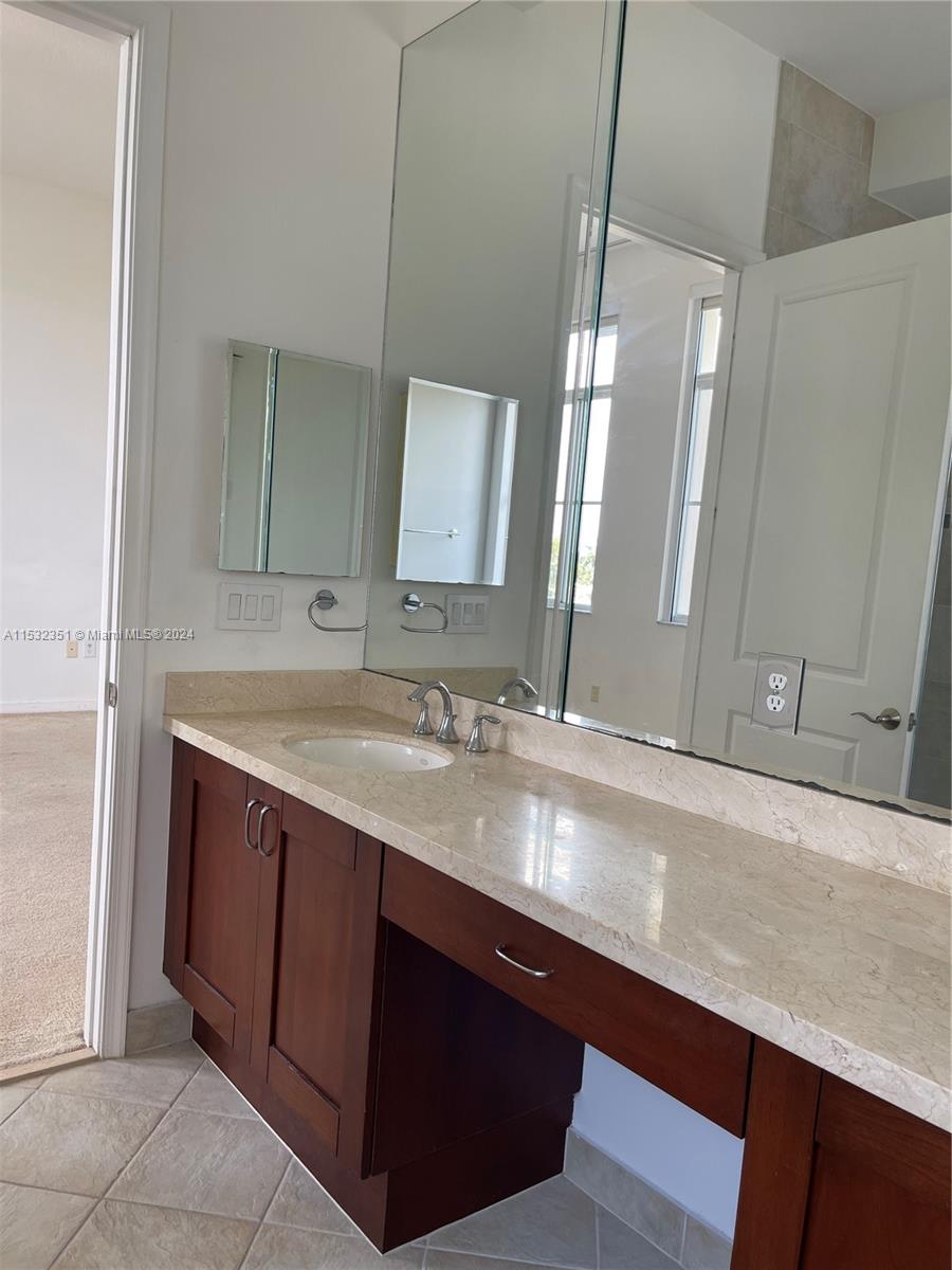 ARTESIA - Residential Lease