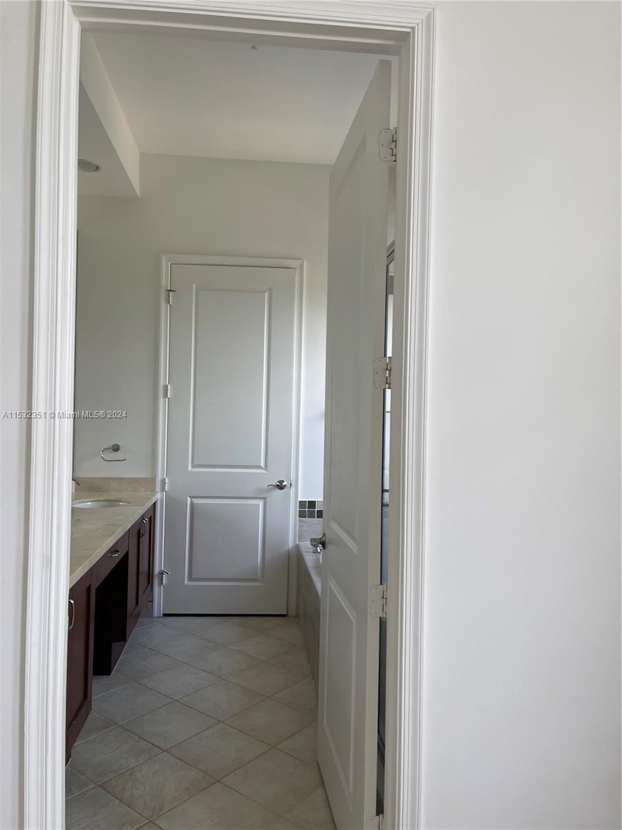 ARTESIA - Residential Lease