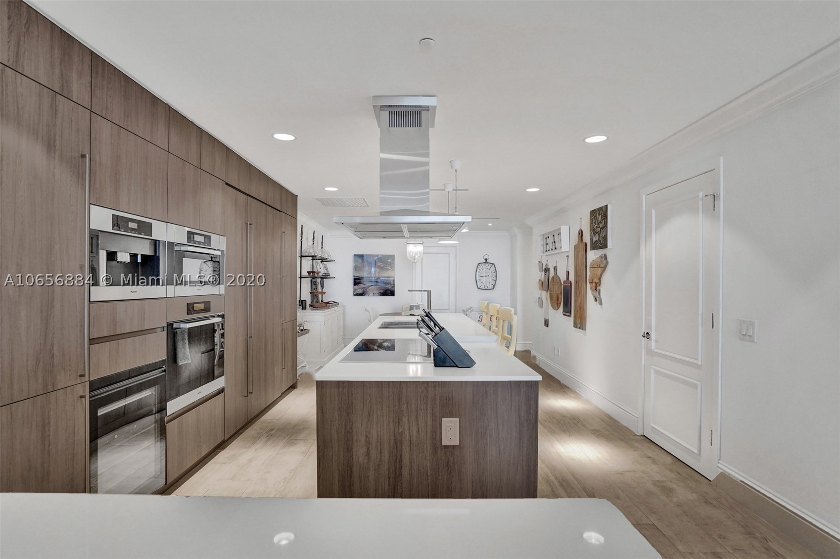 OCEANA KEY BISCAYNE CONDO - Residential