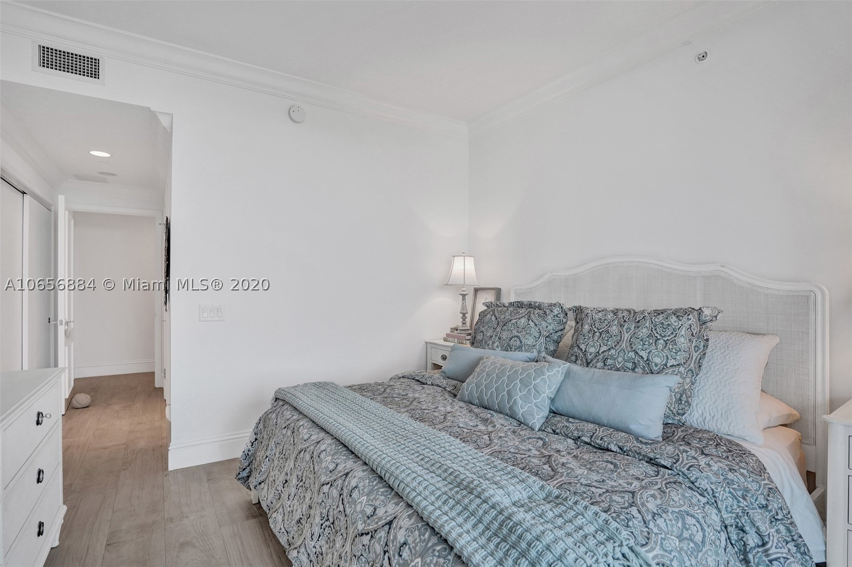 OCEANA KEY BISCAYNE CONDO - Residential