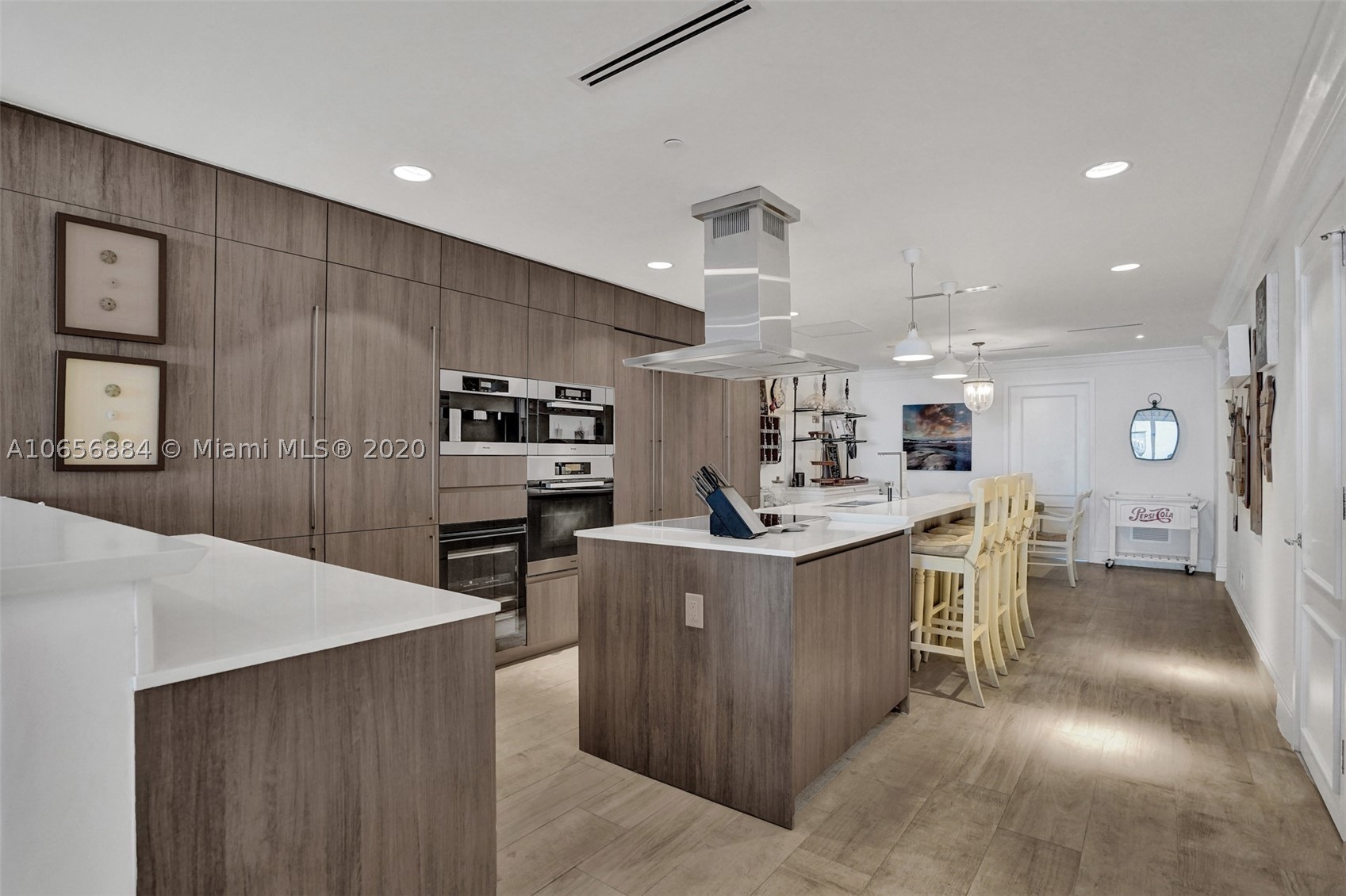 OCEANA KEY BISCAYNE CONDO - Residential